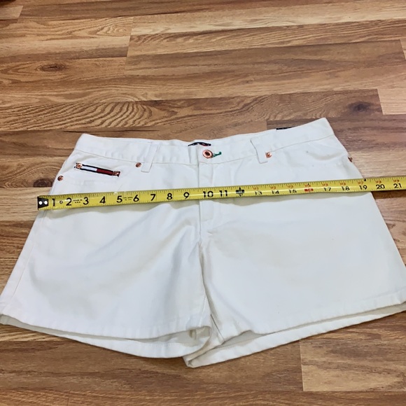 Tommy Hilfiger short size 11 - Picture 5 of 16